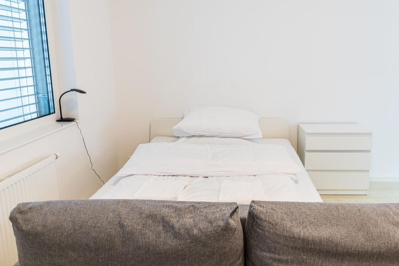 City Castle Apartments Free Parking Bratislava Ngoại thất bức ảnh