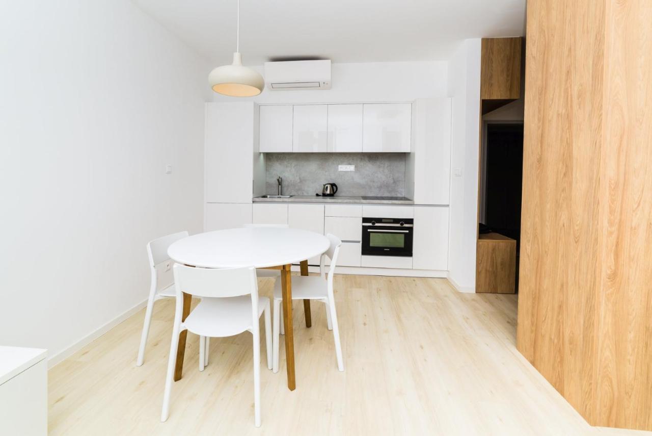 City Castle Apartments Free Parking Bratislava Ngoại thất bức ảnh