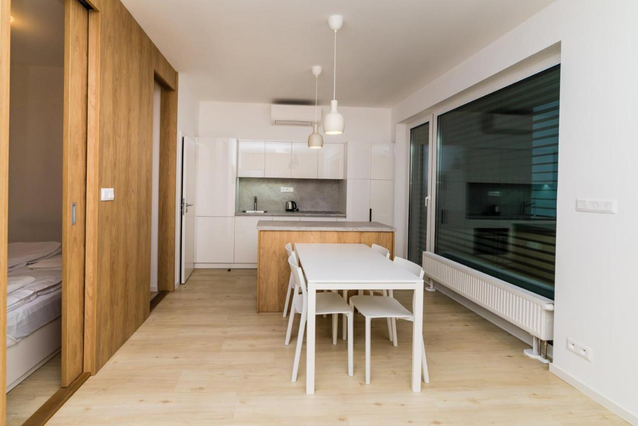 City Castle Apartments Free Parking Bratislava Ngoại thất bức ảnh