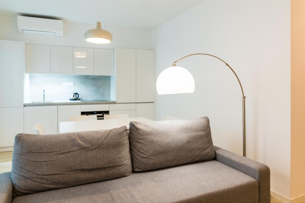 City Castle Apartments Free Parking Bratislava Ngoại thất bức ảnh