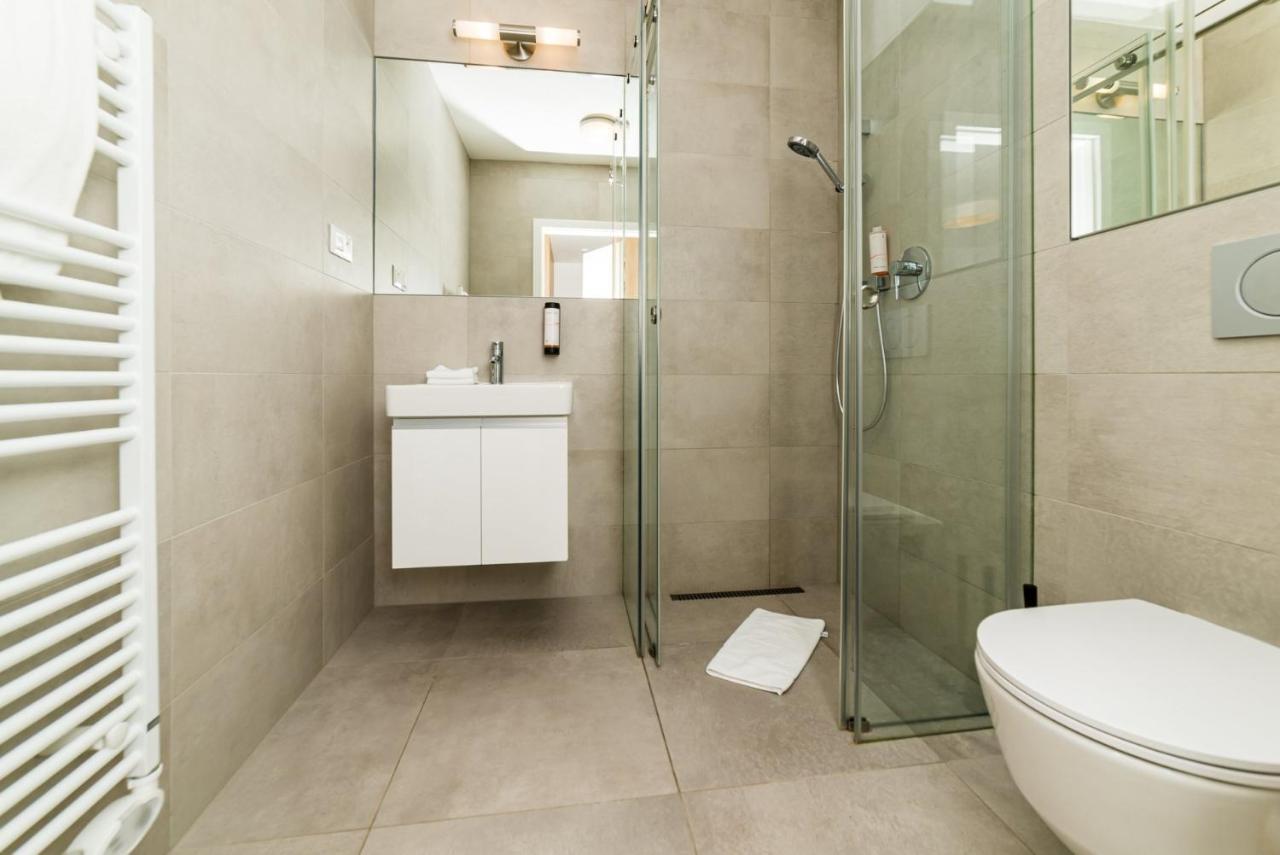 City Castle Apartments Free Parking Bratislava Ngoại thất bức ảnh