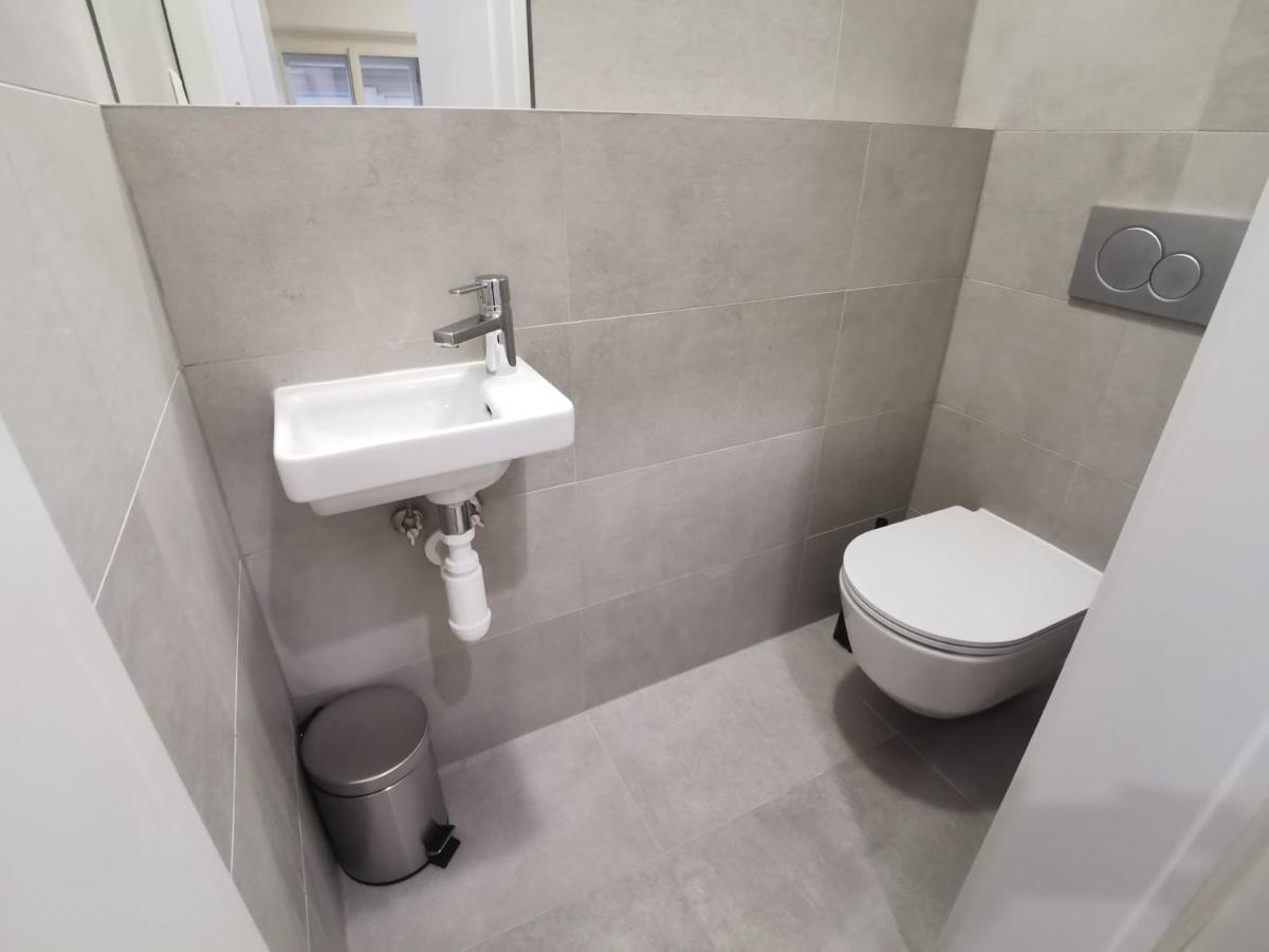 City Castle Apartments Free Parking Bratislava Ngoại thất bức ảnh
